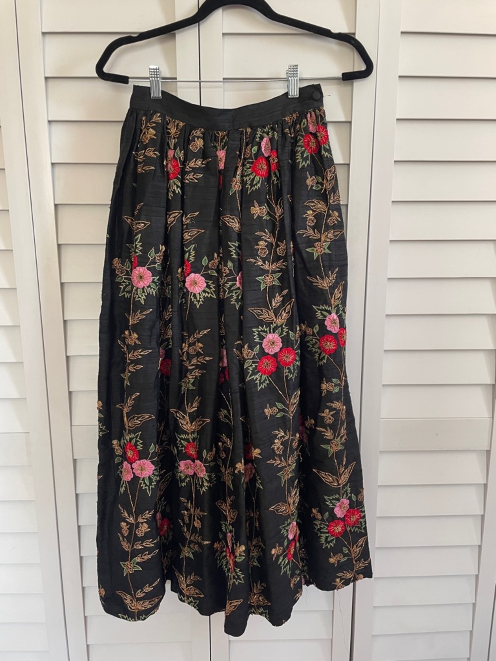 Stunning Vintage Silk Maxi Skirt with Embroidered Floral Design